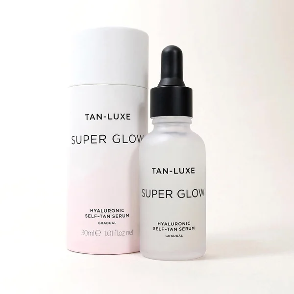 Tan-Luxe Super Glow Hyaluronic Self-Tan Serum 30ml 5 Tan-Luxe Super Glow Hyaluronic Self-Tan Serum 30ml - Image 3