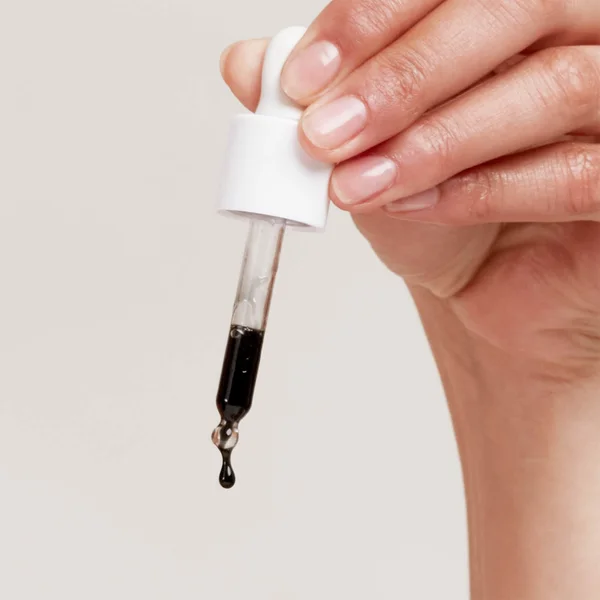 Pai Skincare Carbon Star Detoxifying Overnight Face Oil 30ml 6 Pai Skincare Carbon Star Detoxifying Overnight Face Oil 30ml - Image 4