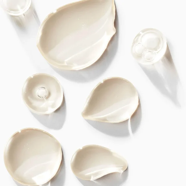 Clé De Peau Beauté Hydro-Softening Lotion 170ml 4 Clé De Peau Beauté Hydro-Softening Lotion 170ml - Image 2